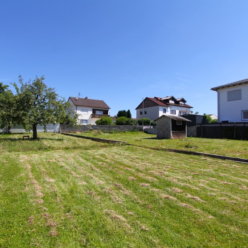 Ebenes Baugrundst&uuml;ck